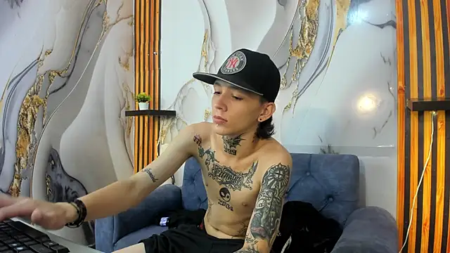 StraightBoy Nick online show from October 7, 2025, 6:25 am