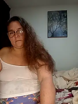 Kasandra 000 online show from December 20, 2025, 12:19 pm