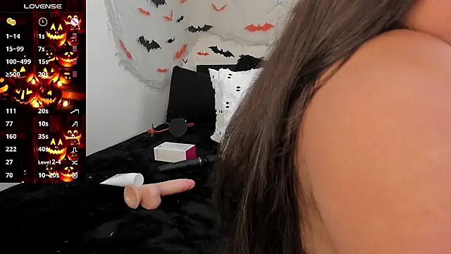 MariamCastiblanco online show from October 9, 2025, 5:41 am