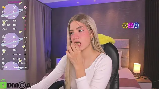 Arinextdoor online show from September 11, 2025, 8:53 pm