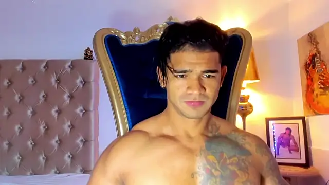 antonio  444 online show from November 23, 2025, 12:04 pm