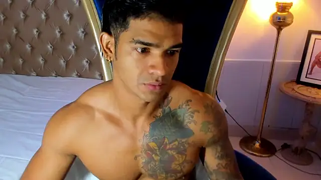 antonio  444 online show from November 20, 2025, 11:44 am