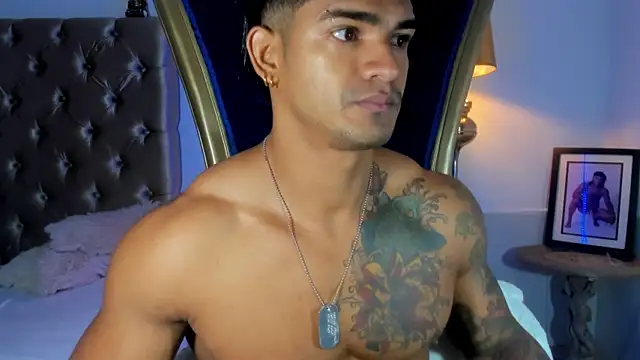 antonio  444 online show from October 3, 2025, 11:01 am