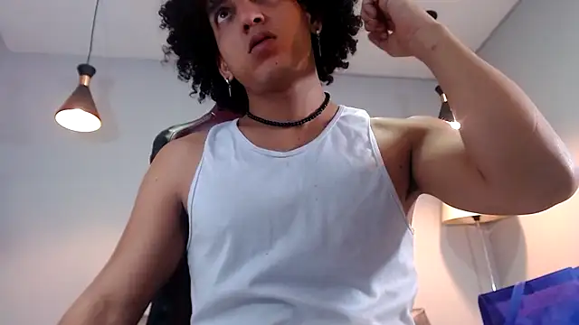 Xfire boy69 online show from November 17, 2025, 2:21 pm