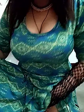 hot grieal1 online show from November 26, 2025, 7:47 pm