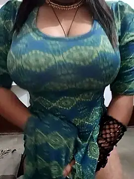 hot grieal1 online show from November 17, 2025, 6:56 pm