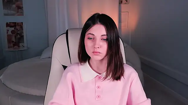 Snapshot of Kimmie_shine chatting on February 5, 2026, 11:28 am Kimmie shine online show from February 5, 2026, 11:28 am