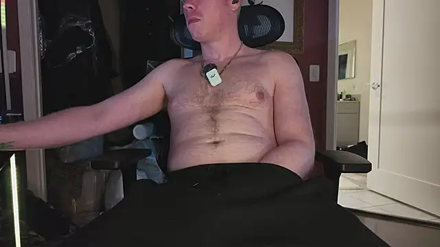 Snapshot of twunkdean chatting on February 13, 2026, 5:13 pm twunkdean online show from February 13, 2026, 5:13 pm