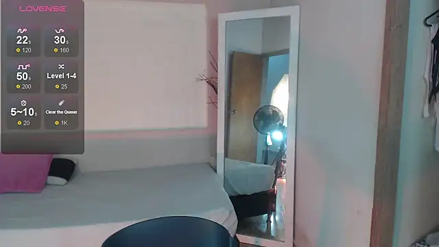 IvyShine7 online show from September 16, 2025, 4:13 am