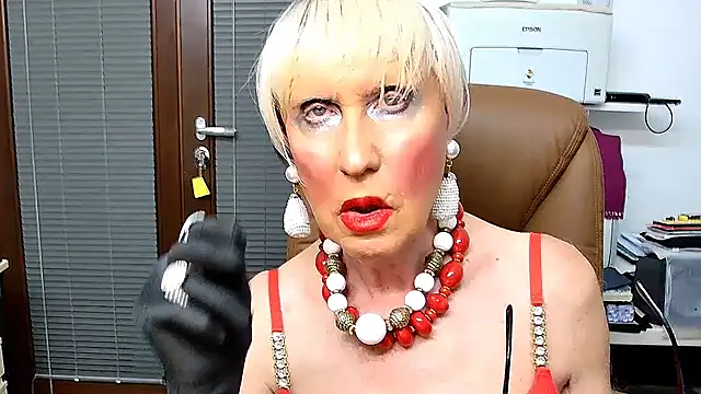 ROBY SWEETHOT online show from December 16, 2025, 10:25 pm