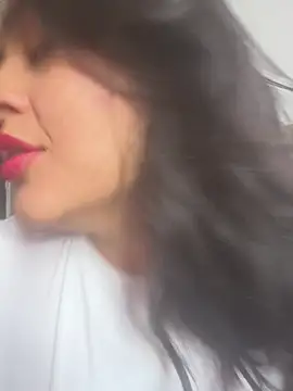EmilyNoir1 online show from June 6, 2026, 6:57 pm