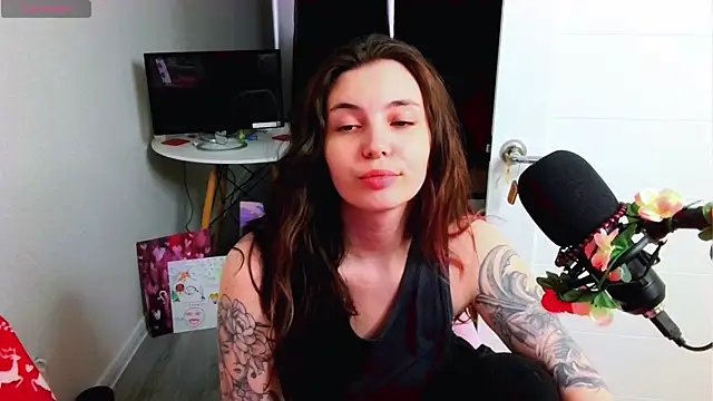 peachyness online show from June 24, 2026, 1:43 pm