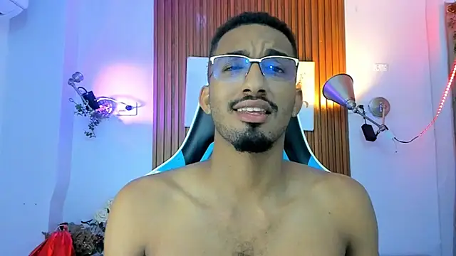 Darwin mayo online show from October 4, 2025, 5:25 pm