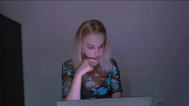 Lia noo regrets online show from February 10, 2026, 6:07 pm