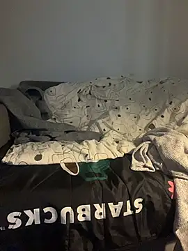 Snapshot of pophiboy chatting on February 11, 2026, 1:27 am pophiboy online show from February 11, 2026, 1:27 am