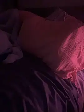 Snapshot of pophiboy chatting on March 15, 2026, 7:54 pm pophiboy online show from March 15, 2026, 7:54 pm