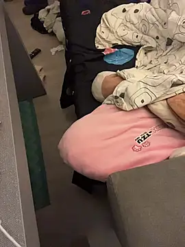 Snapshot of pophiboy chatting on March 6, 2026, 11:16 am pophiboy online show from March 6, 2026, 11:16 am