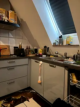 SweetTeenGirl online show from October 8, 2025, 12:07 pm