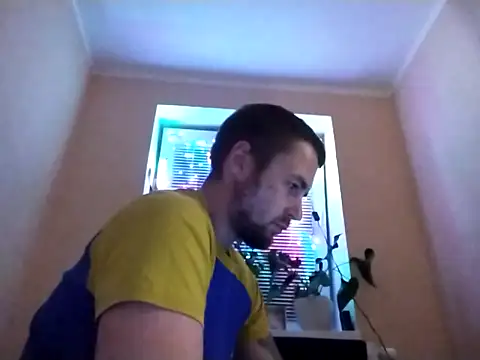 Vladyslav30 online show from April 3, 2026, 12:50 am