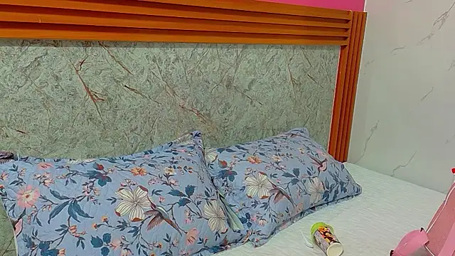 MySugarmoomy online show from June 24, 2026, 2:32 am