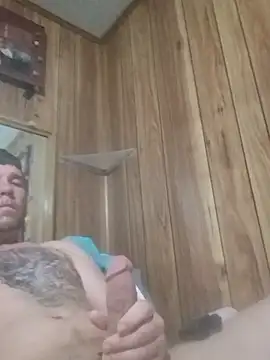 Snapshot of discrCs chatting on February 11, 2026, 3:12 pm discrCs online show from February 11, 2026, 3:12 pm