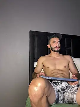 Jacksonfranco online show from July 1, 2026, 4:18 pm