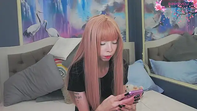 Evelyn Neal online show from November 16, 2025, 4:12 pm