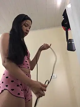 ashleyy20 online show from November 7, 2025, 10:42 am