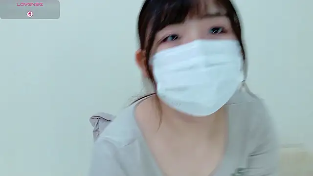 mana-chan online show from September 11, 2025, 2:22 am