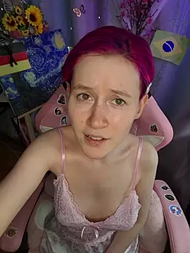 Snapshot of Fuzzy_Unicorn chatting on July 17, 2026, 11:29 am Fuzzy Unicorn online show from July 17, 2026, 11:29 am