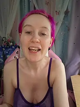 Snapshot of Fuzzy_Unicorn chatting on March 27, 2026, 7:04 pm Fuzzy Unicorn online show from March 27, 2026, 7:04 pm