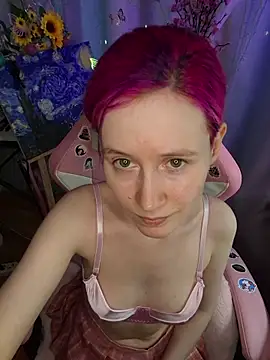Snapshot of Fuzzy_Unicorn chatting on July 20, 2026, 10:22 am Fuzzy Unicorn online show from July 20, 2026, 10:22 am