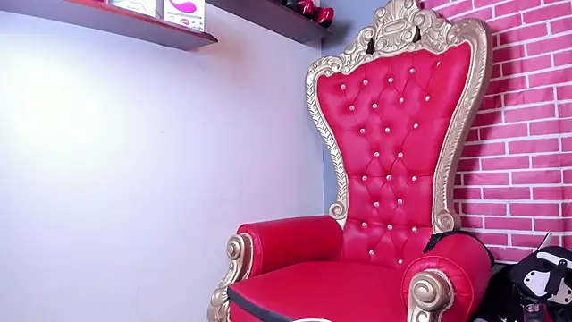 Snapshot of LiliThara chatting on June 25, 2026, 11:15 am LiliThara online show from June 25, 2026, 11:15 am