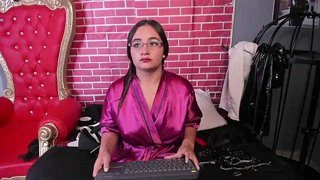 Snapshot of LiliThara chatting on July 24, 2026, 11:17 am LiliThara online show from July 24, 2026, 11:17 am