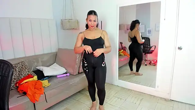 veronica b07 online show from March 9, 2026, 3:59 pm