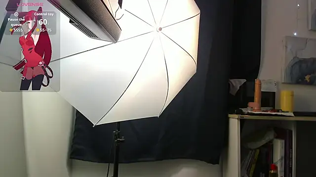 Mishell Bons online show from November 21, 2025, 6:40 pm