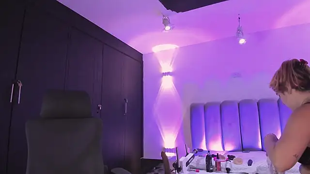 AlliceLover online show from October 8, 2025, 11:23 am