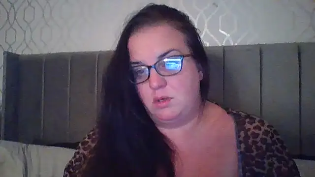 Curvy OliviaXX online show from September 13, 2025, 8:09 pm