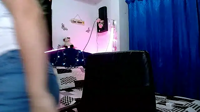 karo lovely online show from April 25, 2026, 2:03 am