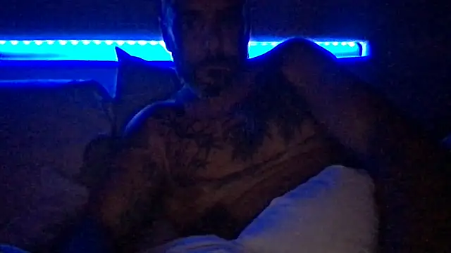 tattedNitalian online show from November 7, 2025, 1:54 am