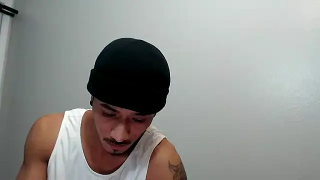 tanjir020 online show from December 18, 2025, 6:12 pm