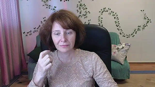 Lia Tito online show from June 8, 2026, 1:00 pm