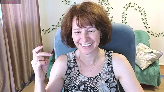 Lia Tito online show from August 4, 2026, 12:42 pm