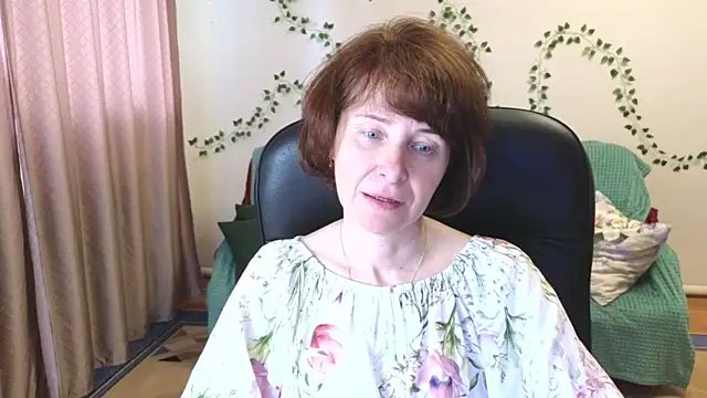 Lia Tito online show from June 17, 2026, 5:51 am