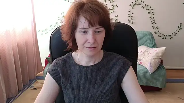 Lia Tito online show from May 21, 2026, 5:49 am