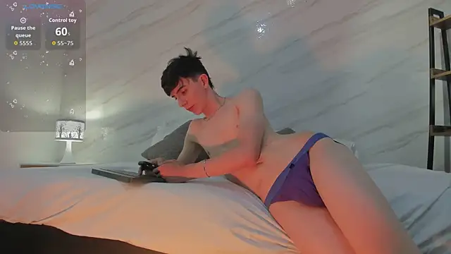 mathias saenz online show from October 8, 2025, 7:25 pm