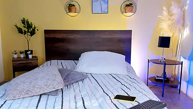 CamilleGrace online show from September 26, 2025, 12:56 pm