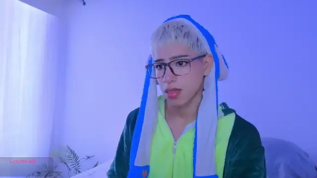 taichi bluy online show from September 21, 2025, 5:29 pm