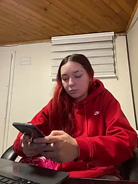 Snapshot of Karen18_boobs chatting on February 5, 2026, 3:24 am Karen18 boobs online show from February 5, 2026, 3:24 am