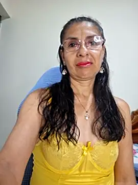 Natasha 50 online show from June 26, 2026, 4:07 am